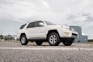 Toyota 4Runner Suspension Lift Kit - Rough Country - 2 Inch Lift - '03-'09